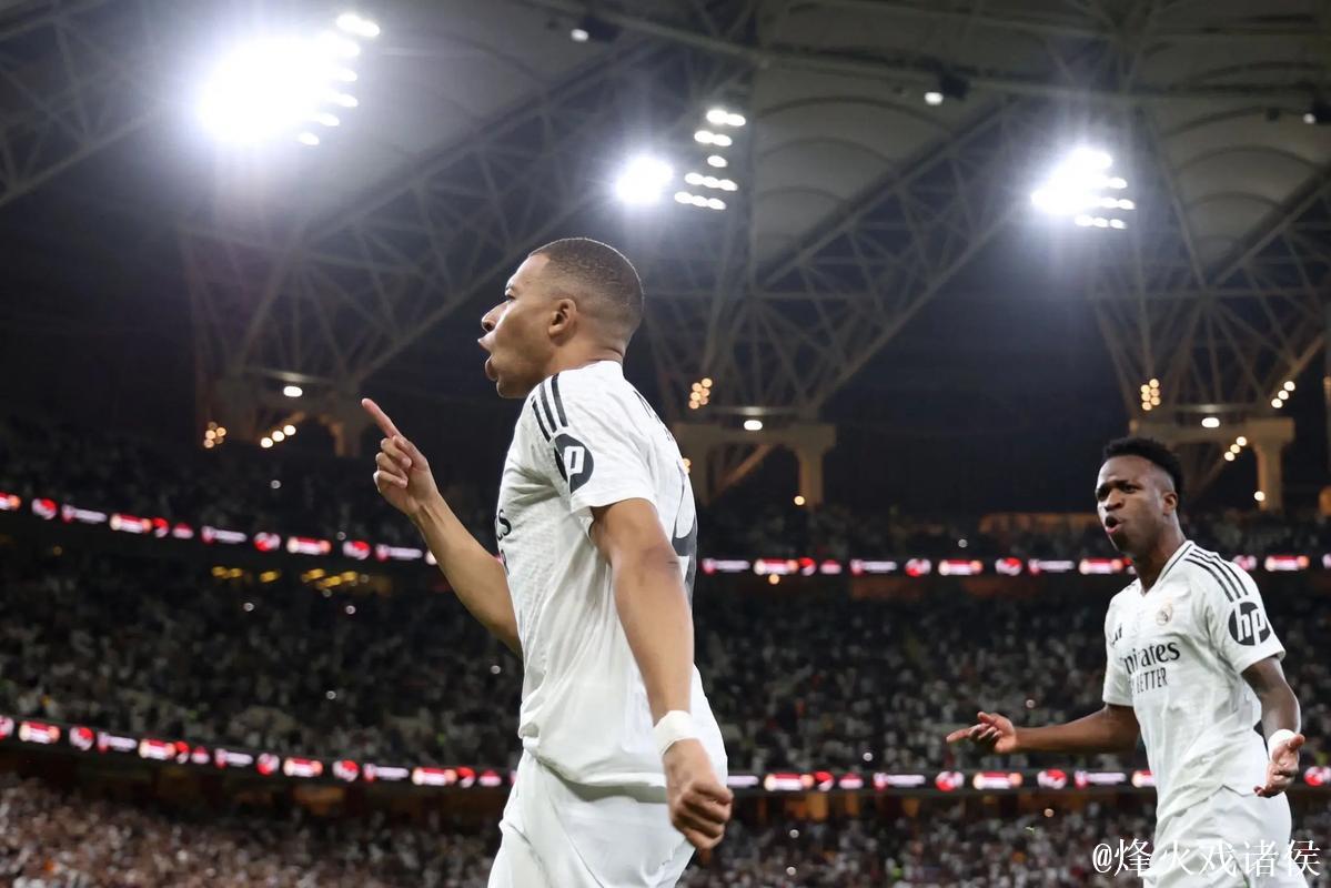 2-1！姆巴佩比肩C罗，熊皇点球被黑，罗德里戈救主，皇马终结连败