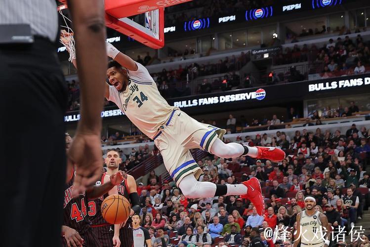字母哥复出29+8罗林斯20分 雄鹿客场险胜公牛